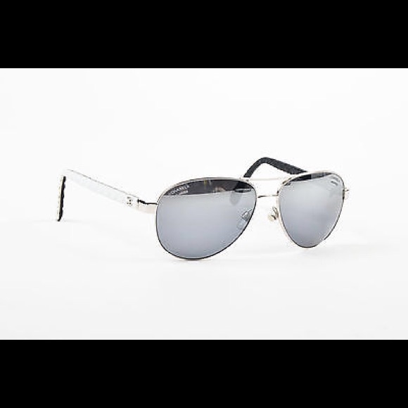 CHANEL Accessories - Chanel leather quilted mirror aviators WHITE sides